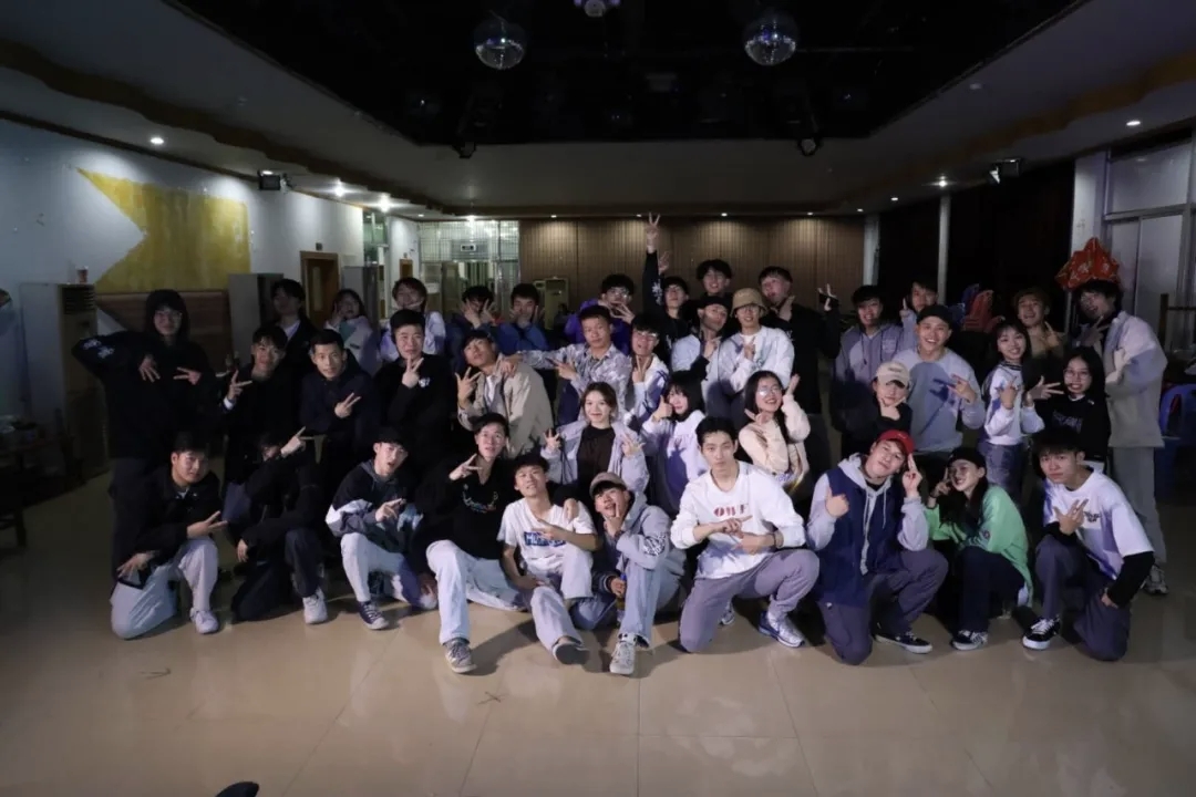 Muse Crew 团队协作照片